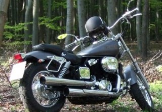 Honda VT 750 DC Black Widow