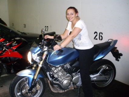 Umgebautes Motorrad Honda CB 600 F Hornet von Binezu - Bild 4