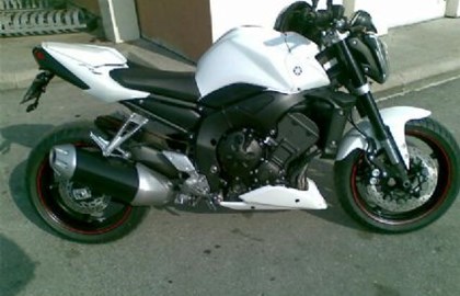 Yamaha FZ1 Custom Bike