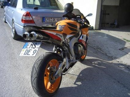 Umgebautes Motorrad Honda CBR1000RR Fireblade von CBRdriver - Bild 8 Umgebautes Motorrad Honda CBR1000RR Fireblade von CBRdriver - Bild 8