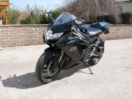 Umgebautes Motorrad Suzuki GSX-R 600 von R4CE - Bild 3 Umgebautes Motorrad Suzuki GSX-R 600 von R4CE - Bild 3