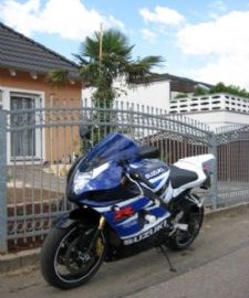 Suzuki GSX-R 1000 Custom Bike Suzuki GSX-R 1000 Custom Bike