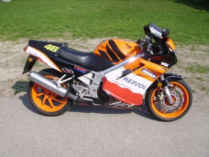 Umgebautes Motorrad Honda VFR 750 von Dave127 - Bild 1 Umgebautes Motorrad Honda VFR 750 von Dave127 - Bild 1