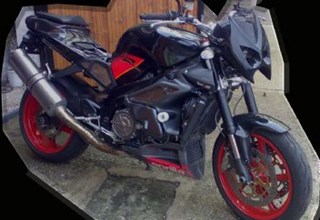 Aprilia RSV 1000 Tuono Aprilia RSV 1000 Tuono