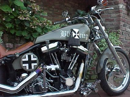 Umgebautes Motorrad Harley-Davidson Softail Custom FXSTC von X-Trem Custombikes - Bild 6 Umgebautes Motorrad Harley-Davidson Softail Custom FXSTC von X-Trem Custombikes - Bild 6