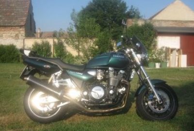 Yamaha XJR 1300 Custom Bike