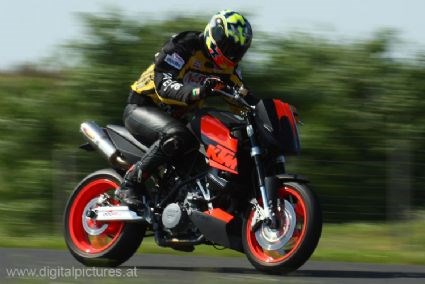 Umgebautes Motorrad KTM 990 Super Duke von SuperDuke091 - Bild 5 Umgebautes Motorrad KTM 990 Super Duke von SuperDuke091 - Bild 5
