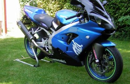 Kawasaki ZX-9R Ninja Custom Bike