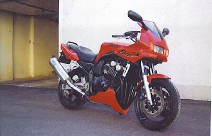 Yamaha FZS 600 Fazer Custom Bike Yamaha FZS 600 Fazer Custom Bike