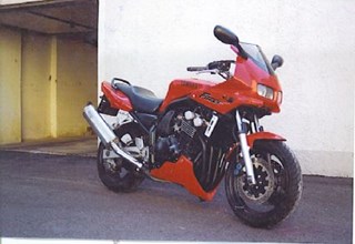 Yamaha FZS 600 Fazer Yamaha FZS 600 Fazer