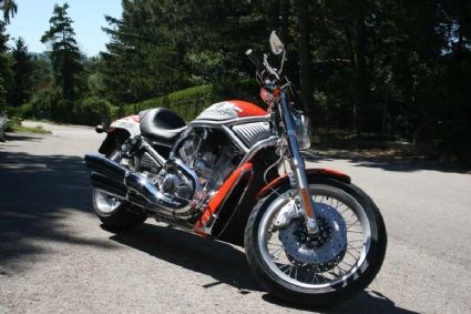 Umgebautes Motorrad Harley-Davidson V-Rod VRSCA von mplessl - Bild 2 Umgebautes Motorrad Harley-Davidson V-Rod VRSCA von mplessl - Bild 2
