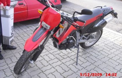 KTM 640 LC4 Supermoto Custom Bike