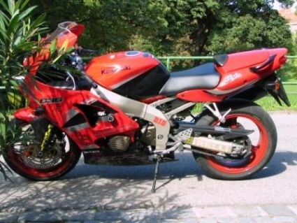 Umgebautes Motorrad Kawasaki Ninja ZX-6R von E.J. - Bild 2 Umgebautes Motorrad Kawasaki Ninja ZX-6R von E.J. - Bild 2