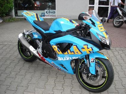 Umgebautes Motorrad Suzuki GSX-R 750 von Motorrad Schenk Idstein GbR. - Bild 1 Umgebautes Motorrad Suzuki GSX-R 750 von Motorrad Schenk Idstein GbR. - Bild 1