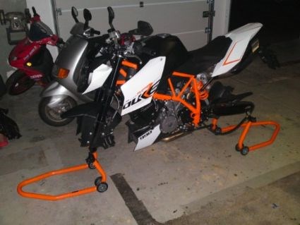 Umgebautes Motorrad KTM 990 Super Duke R von alexh25 - Bild 2 Umgebautes Motorrad KTM 990 Super Duke R von alexh25 - Bild 2