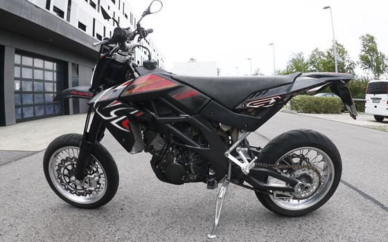 Umgebautes Motorrad Aprilia SXV 550 Supermoto von baunzer - Bild 10 Umgebautes Motorrad Aprilia SXV 550 Supermoto von baunzer - Bild 10