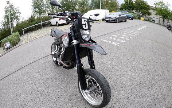 Umgebautes Motorrad Aprilia SXV 550 Supermoto von baunzer - Bild 9 Umgebautes Motorrad Aprilia SXV 550 Supermoto von baunzer - Bild 9