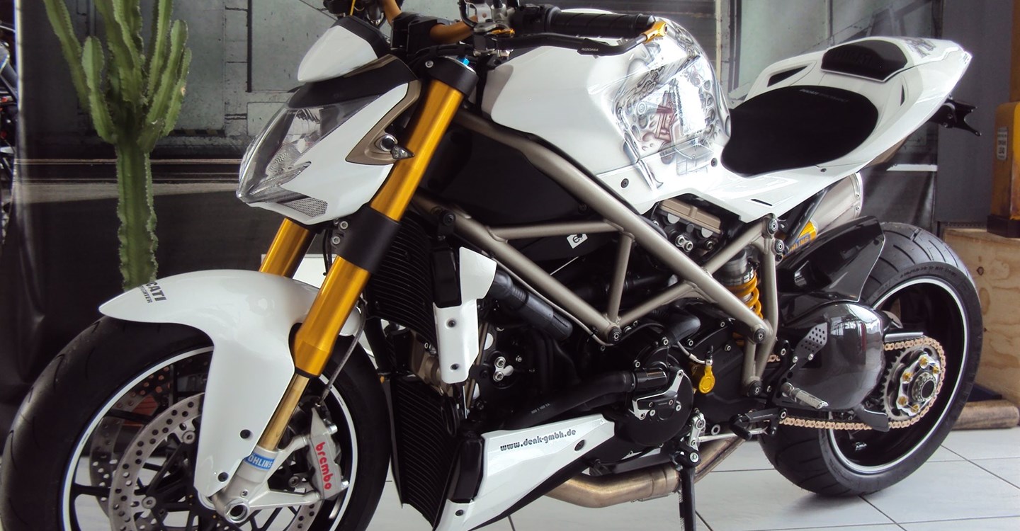 Umbgebautes Motorrad Ducati Streetfighter S