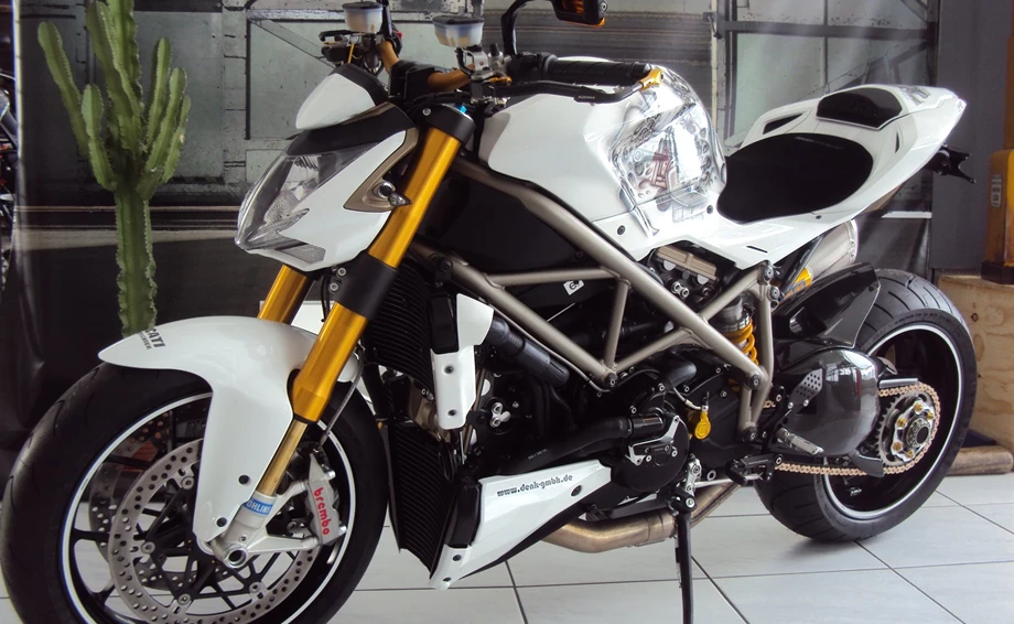 Umbgebautes Motorrad Ducati Streetfighter S Bild 3: Umbgebautes Motorrad Ducati Streetfighter S
