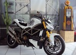 Customized motorcycle Ducati Streetfighter S