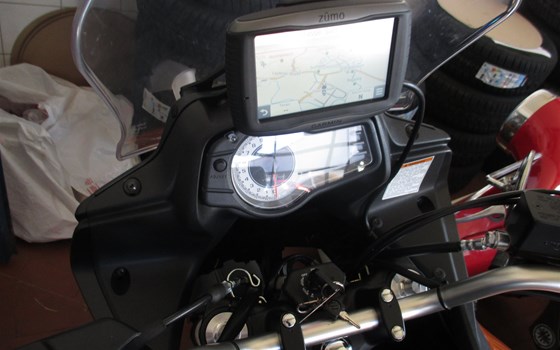 Umgebautes Motorrad Suzuki V-Strom 650 von Motorrad Eschlberger - Bild 7 Umgebautes Motorrad Suzuki V-Strom 650 von Motorrad Eschlberger - Bild 7