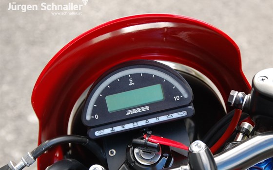 Umgebautes Motorrad Triumph Thruxton von Jürgen Schnaller, Motorräder-Zubehör - Bild 12 Umgebautes Motorrad Triumph Thruxton von Jürgen Schnaller, Motorräder-Zubehör - Bild 12