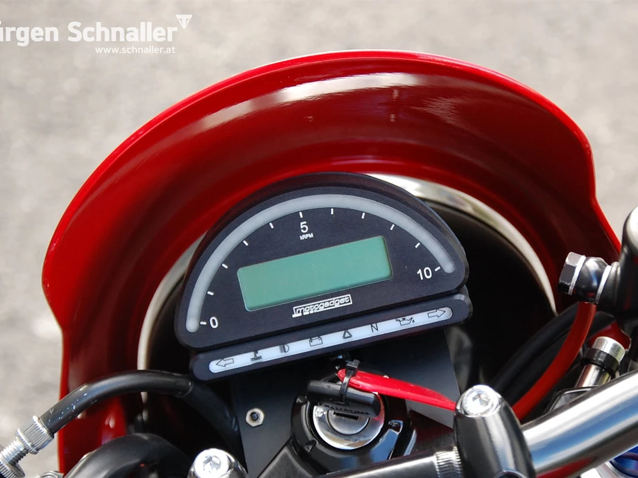 Umbgebautes Motorrad Triumph Thruxton Bild 12: Umbgebautes Motorrad Triumph Thruxton