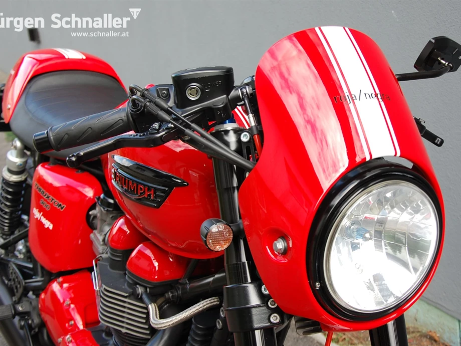 Umbgebautes Motorrad Triumph Thruxton Bild 5: Umbgebautes Motorrad Triumph Thruxton