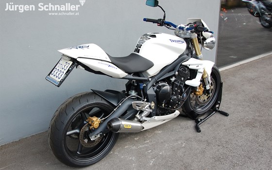 Umgebautes Motorrad Triumph Street Triple von Jürgen Schnaller, Motorräder-Zubehör - Bild 4 Umgebautes Motorrad Triumph Street Triple von Jürgen Schnaller, Motorräder-Zubehör - Bild 4