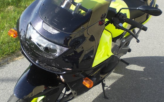 Umgebautes Motorrad Kawasaki ZX-9R Ninja von Motorrad Service Scheibe - Bild 5 Umgebautes Motorrad Kawasaki ZX-9R Ninja von Motorrad Service Scheibe - Bild 5