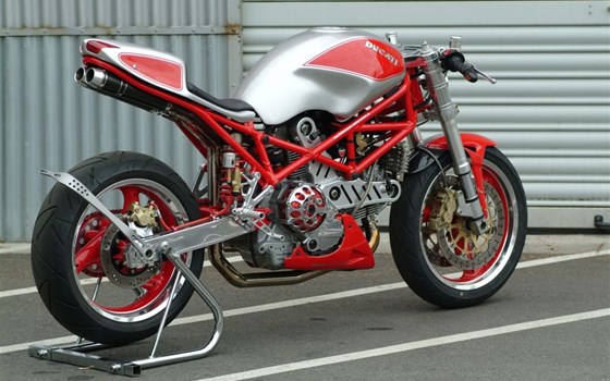 Umgebautes Motorrad Ducati Monster 1000 S von Schilling IM Racing GmbH & Co. KG - Bild 2 Umgebautes Motorrad Ducati Monster 1000 S von Schilling IM Racing GmbH & Co. KG - Bild 2