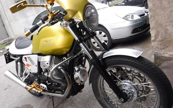 Umgebautes Motorrad Moto Guzzi V7 Café Classic von moto.gundy - Bild 4 Umgebautes Motorrad Moto Guzzi V7 Café Classic von moto.gundy - Bild 4
