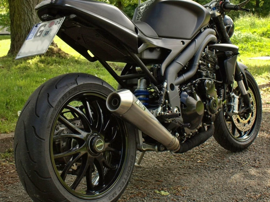 Umbgebautes Motorrad Triumph Speed Triple 1050 Bild 2: Umbgebautes Motorrad Triumph Speed Triple 1050
