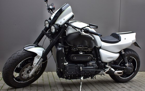 Umgebautes Motorrad Triumph Rocket III von MSG Moto-Shop-Gera TEAM BAUCH OHG - Bild 3 Umgebautes Motorrad Triumph Rocket III von MSG Moto-Shop-Gera TEAM BAUCH OHG - Bild 3