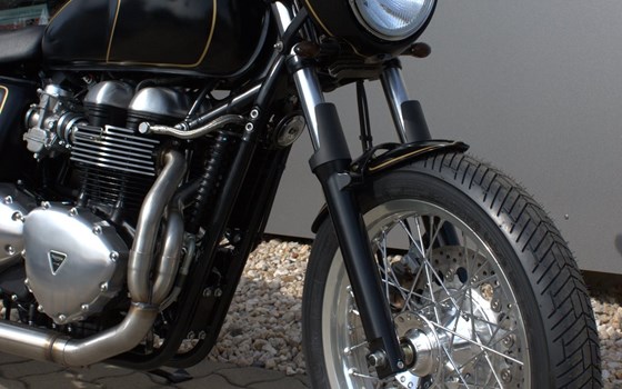 Umgebautes Motorrad Triumph Thruxton von MSG Moto-Shop-Gera TEAM BAUCH OHG - Bild 2 Umgebautes Motorrad Triumph Thruxton von MSG Moto-Shop-Gera TEAM BAUCH OHG - Bild 2