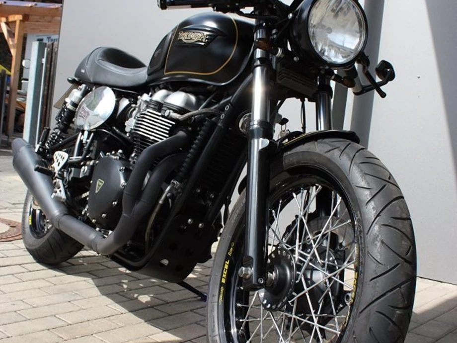 Umbgebautes Motorrad Triumph Thruxton Bild 5: Umbgebautes Motorrad Triumph Thruxton