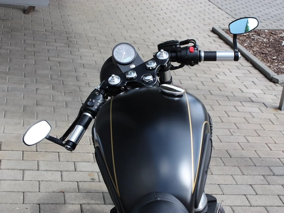 Umbgebautes Motorrad Triumph Thruxton Bild 10: Umbgebautes Motorrad Triumph Thruxton