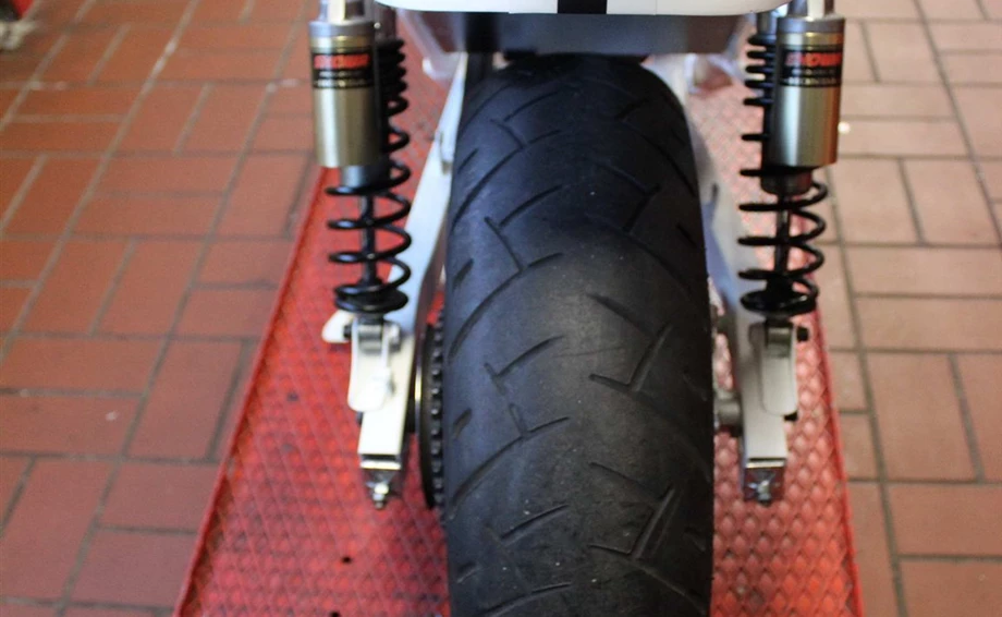 Rebuilt motorbike Honda CB 750 Sevenfifty Bild 9: Rebuilt motorbike Honda CB 750 Sevenfifty