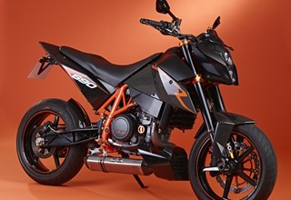 KTM 690 Duke R