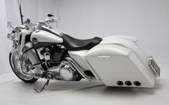 Umgebautes Motorrad Harley-Davidson Road King Classic FLHRC von X-Trem Custombikes - Bild 9 Umgebautes Motorrad Harley-Davidson Road King Classic FLHRC von X-Trem Custombikes - Bild 9
