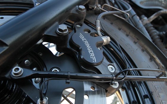 Umgebautes Motorrad Triumph Bonneville T100 von Q-Bike Technik GmbH - Bild 2 Umgebautes Motorrad Triumph Bonneville T100 von Q-Bike Technik GmbH - Bild 2