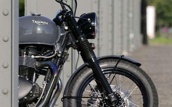 Umgebautes Motorrad Triumph Bonneville T100 von Q-Bike Technik GmbH - Bild 6 Umgebautes Motorrad Triumph Bonneville T100 von Q-Bike Technik GmbH - Bild 6