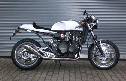 Triumph Daytona 900 Custom Bike