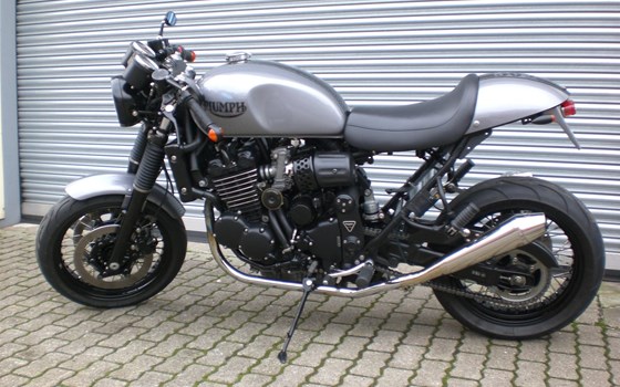 Umgebautes Motorrad Triumph Thunderbird Sport von Q-Bike Technik GmbH - Bild 2 Umgebautes Motorrad Triumph Thunderbird Sport von Q-Bike Technik GmbH - Bild 2