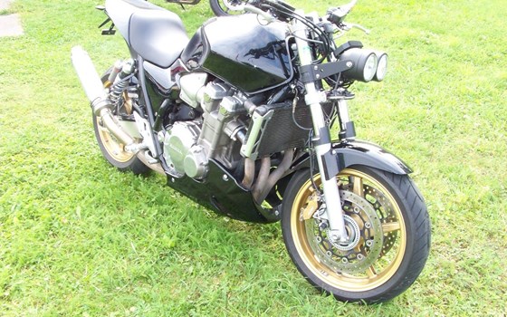 Umgebautes Motorrad Honda CB 1300 von PW Moto e.K. - Bild 2 Umgebautes Motorrad Honda CB 1300 von PW Moto e.K. - Bild 2
