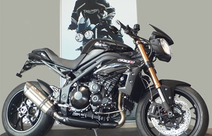 Triumph Speed Triple 1050 Custom Bike Triumph Speed Triple 1050 Custom Bike