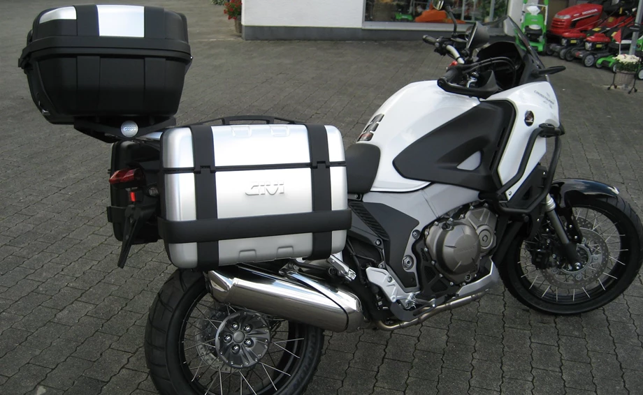 Umbgebautes Motorrad Honda VFR1200X Crosstourer Bild 6: Umbgebautes Motorrad Honda VFR1200X Crosstourer