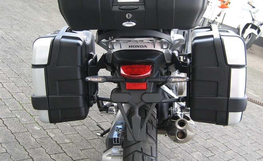 Umbgebautes Motorrad Honda VFR1200X Crosstourer Bild 7: Umbgebautes Motorrad Honda VFR1200X Crosstourer