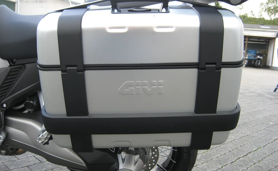 Umbgebautes Motorrad Honda VFR1200X Crosstourer Bild 9: Umbgebautes Motorrad Honda VFR1200X Crosstourer