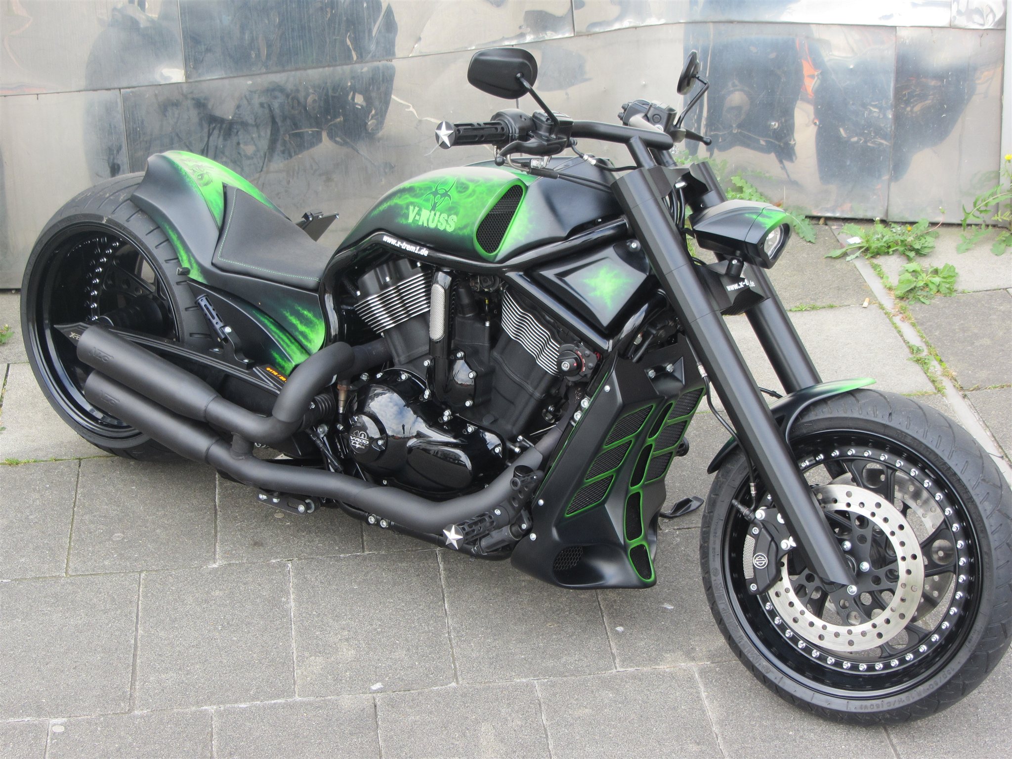 Umgebautes Motorrad Harley Davidson V Rod Night Rod Vrscd Von X Trem Custombikes 1000ps De